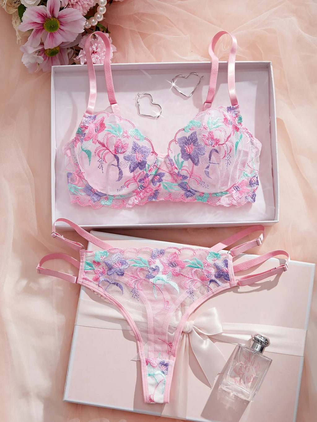 MOYISU Luxury French Pure Desire White Lace Thin Sexy Gauze Underwear Set Embroidery Girl Push-up Bra Big Size Big Breasts Small