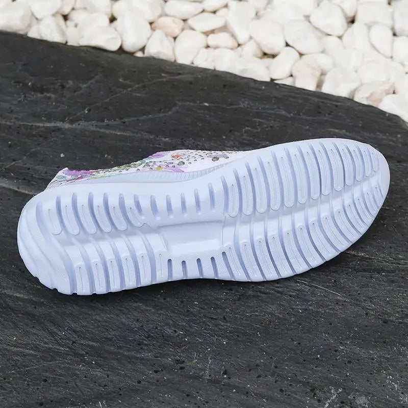 2025 Fashion Crystal Platform Sneakers Women Plus Size Slip On Flowers Printed Flats Woman Breathable Soft Sole Wakling Shoes
