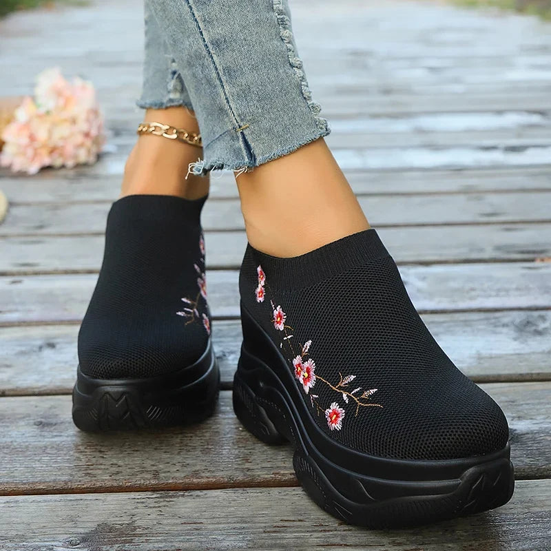 Flower Embroidery Chunky Platform Sneakers Women Comfy Slip On Breathable Mesh Sports Shoes Woman Thick Bottom Walking Shoes 42