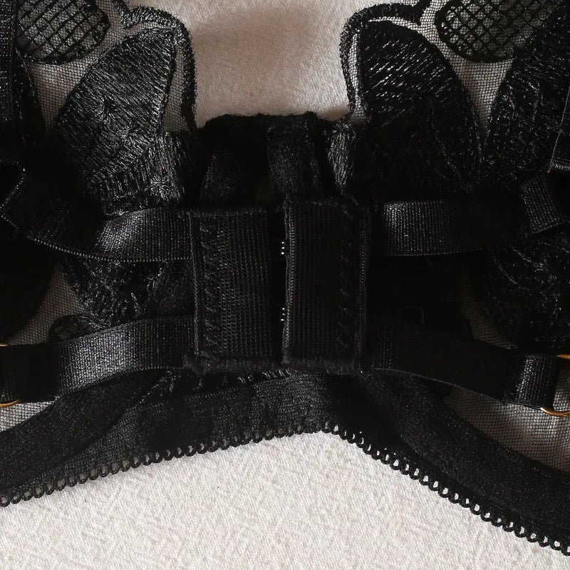 Toucheart 3 Piece Set Lingerie Garter Sets Lingerie For Woman Sexy Mini Skirt See-Through Embroidered Bra Erotic Underwear New