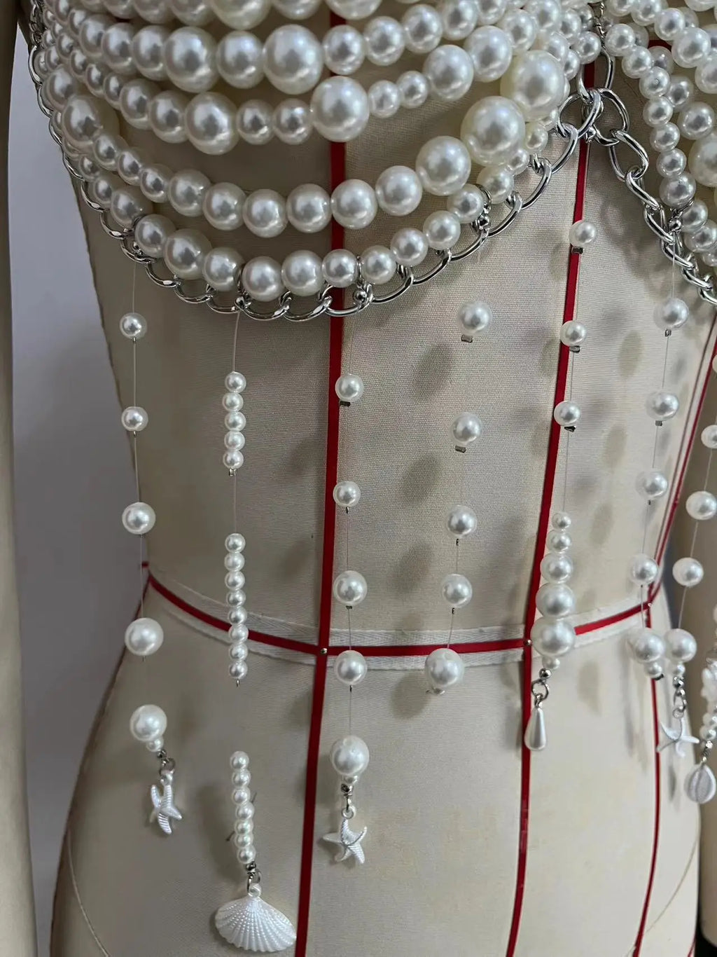Sexy Women Chain Bras Tops Elegant Pearls Body Jewelry Tasseled Party Clubwear for Summer Vacation Beachwear