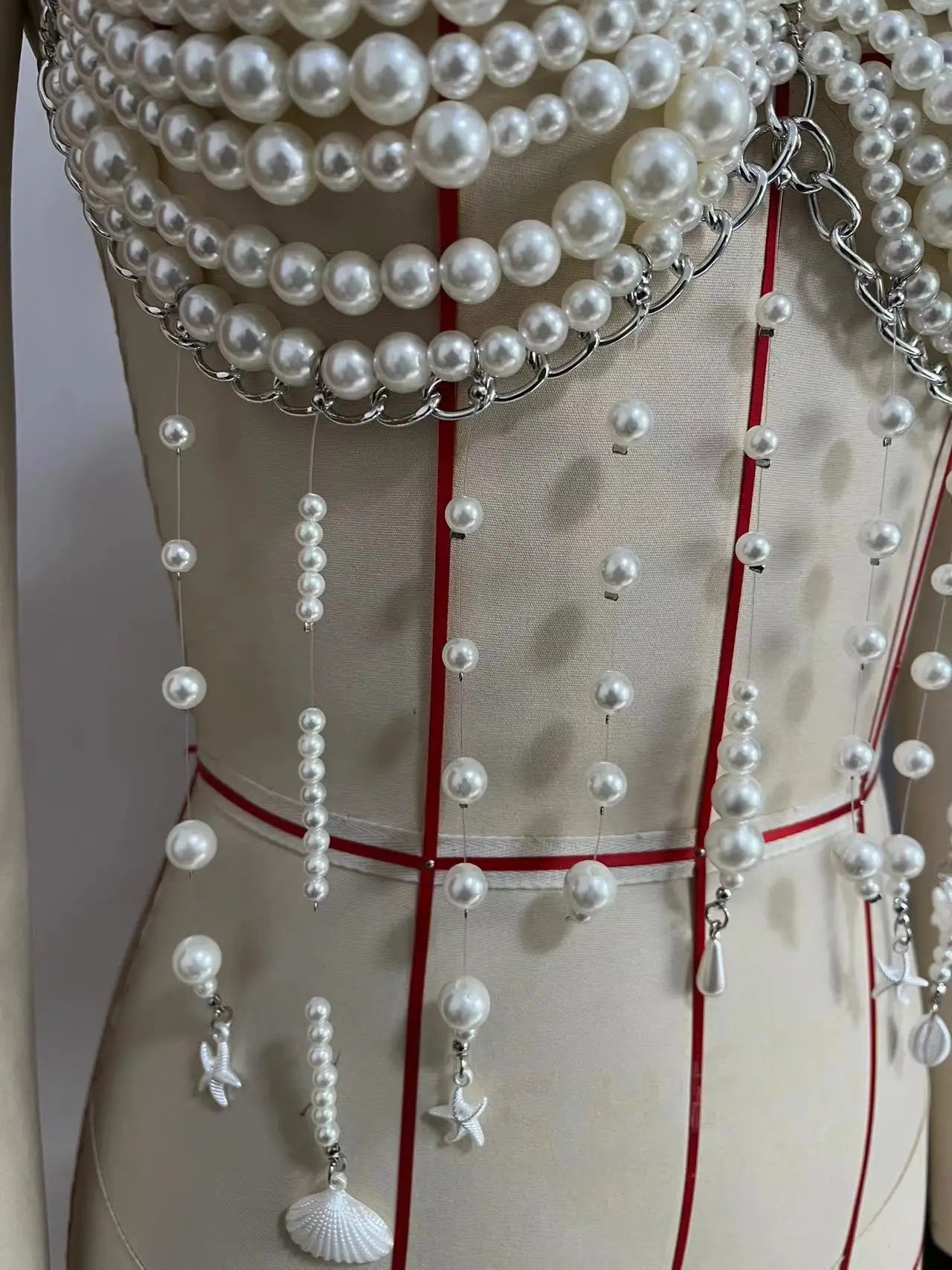 Sexy Women Chain Bras Tops Elegant Pearls Body Jewelry Tasseled Party Clubwear for Summer Vacation Beachwear