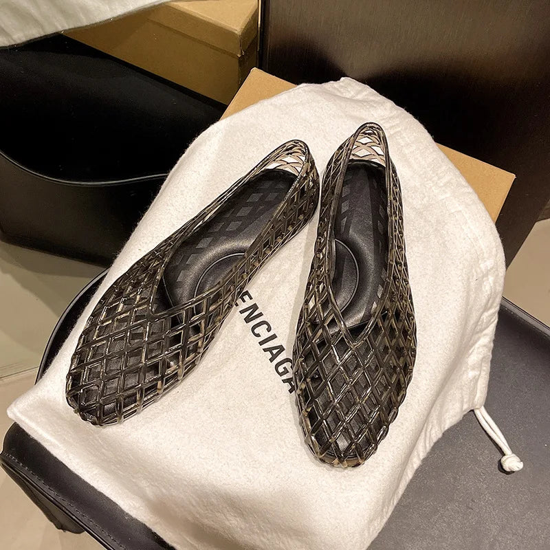 Women Crystal Jelly Shoes Girls Fashion Summer Flats Sandals V-mouth Slip-on Style Soft Sole Girls Daily Walking Driving Flats