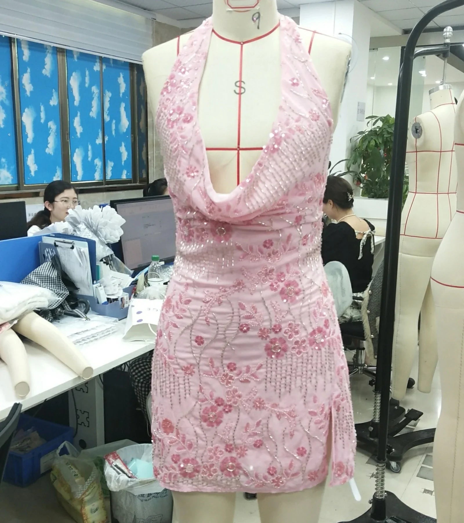 Beading Glitter Sexy Halter Women Mini Dress Sleeveless Cross Backless Slit Summer Floral Short Dress for Club Party Vestidos