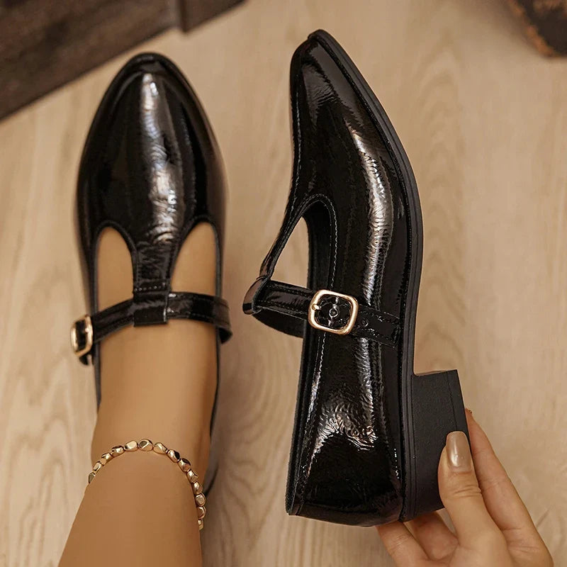 Fashion T Strap Pointed Toe Oxford Shoes Women Ankle Buckle Low Heel Pu Leather Shoes Woman Plus Size 43 Thick Sole Office Shoes