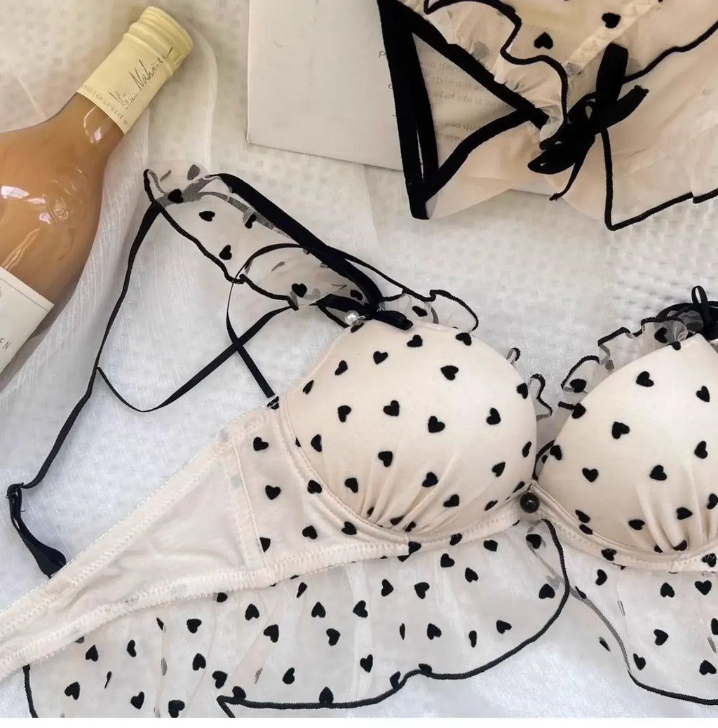 Japanese Mesh No-wire lace Underwear set Women's small breasts gather sexy pure desire sweet bra cute bra Panty SET TUSHY