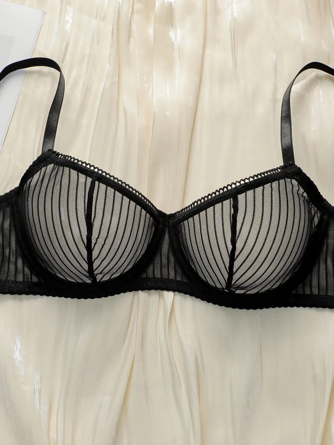 Solid color transparent lace stripe 2-piece set paired with sexy thong new women's underwear set girls Lingerie
