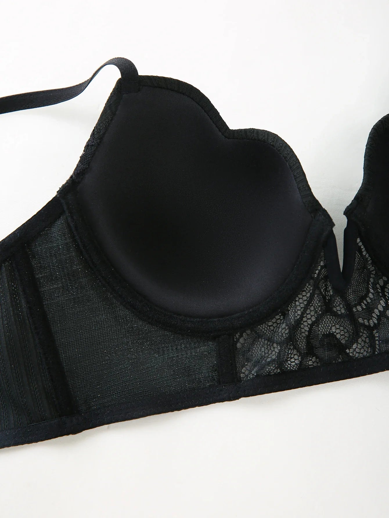 Sexy Lace Women's Bra with Patterned Engraved Cups Deep V Minimizer Bra Underwire Push-Up Stylish Ladies Intimate Underwear
