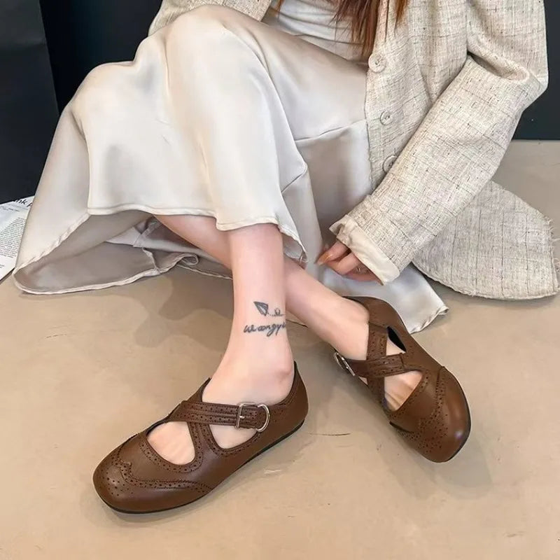 Women's Summer Carved Hollow-out Baotou round Toe Cross Slip Non-Slip Flat Retro Luxury Design  2026
