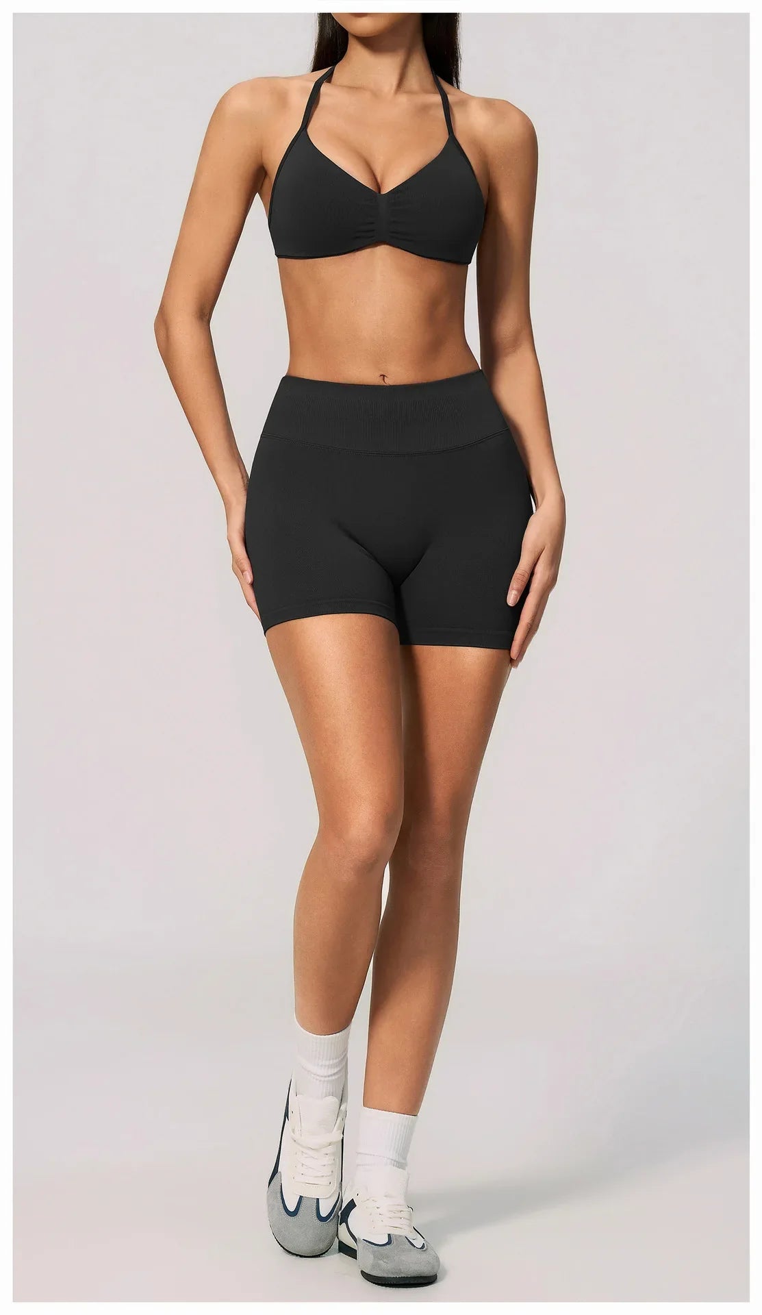 Seamless Yoga Suit Women Exposed Back Pleate Sports Bra High Waist Shorts Fitness Sets Outdoor Running Athletic Wear Tracksuit