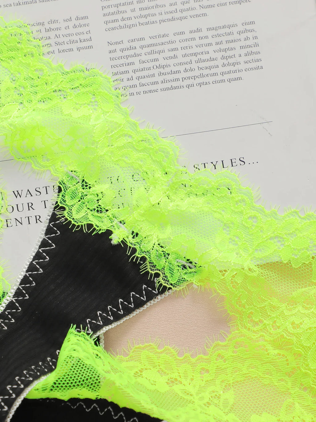 New product color fashionable contrasting design black splicing green lace sexy women's thong women's underwear C3307