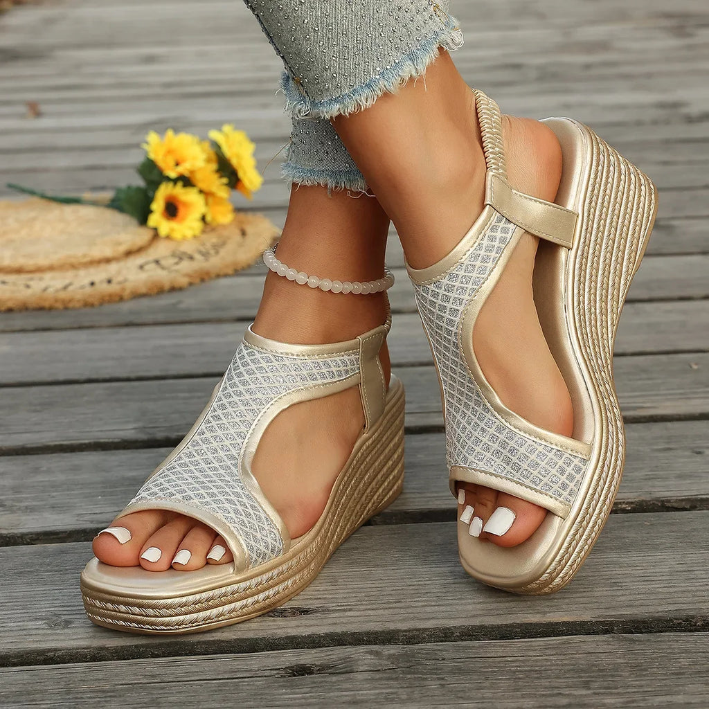 Summer 2026 Round Head Sexy Comfortable Non - Slip Casual Sandals Fashion Light Large Size Wedgeheel Sandals Women