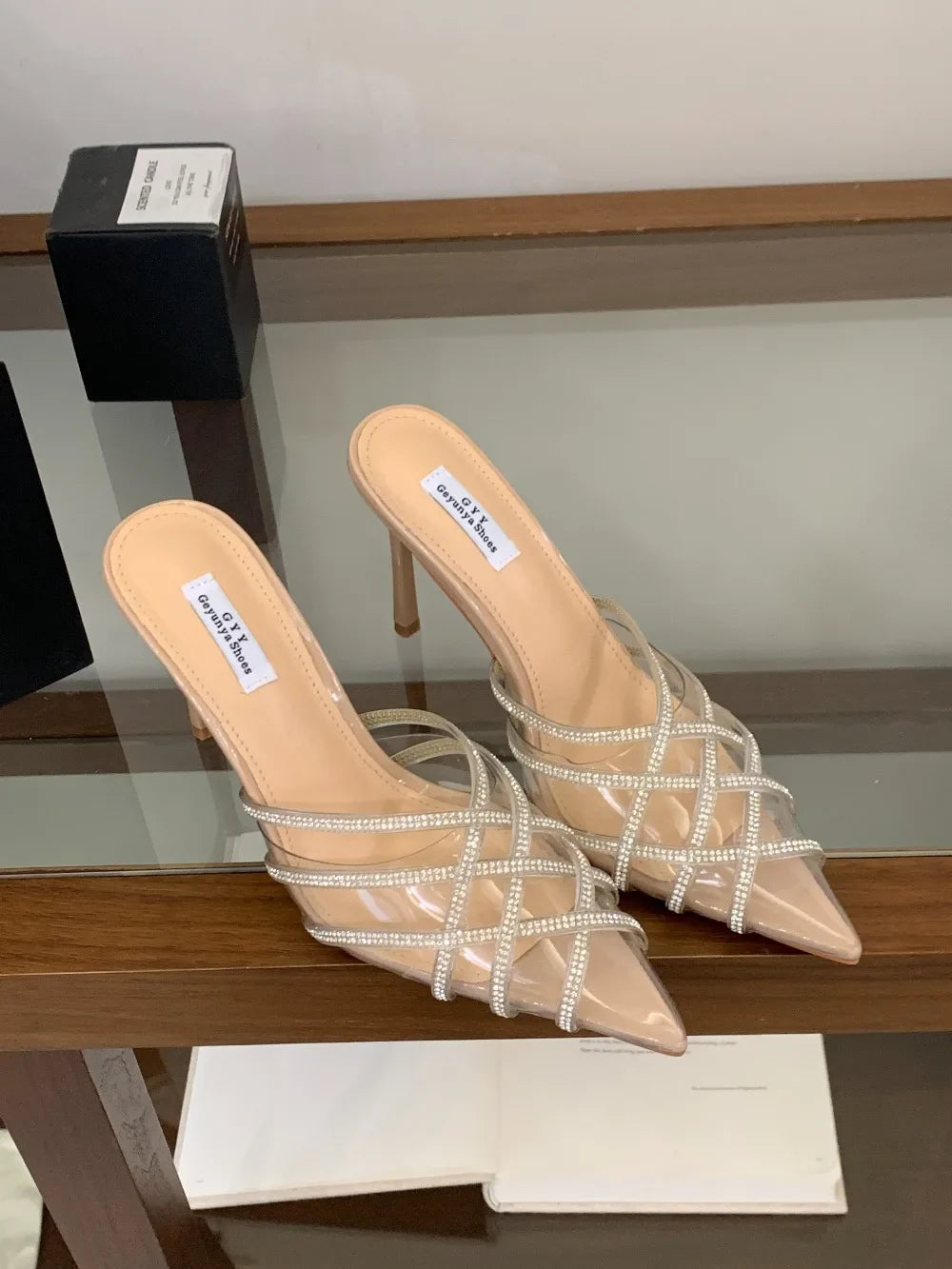 French Summer CRYSTAL PVC Transparent Pointed Toe Women Slippers Pumps Mules Shoes Elegant Thin High Heels Banquet Party Sandals
