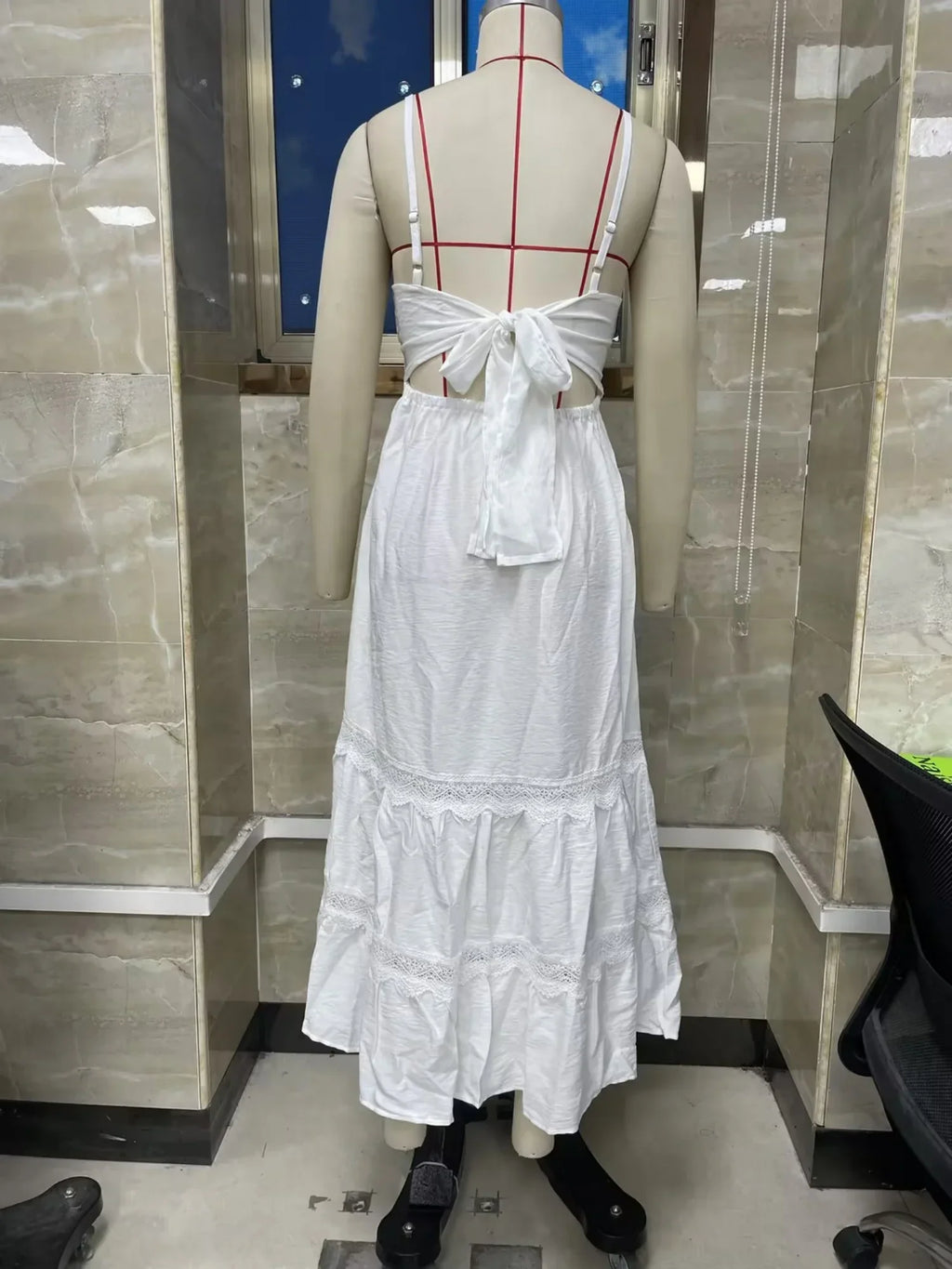 Women Summer Long Cami Dress French Style Lace Trim Back Tie Bow Spaghetti Strap A-line Tiered Dresses for Daily Vacation Travel