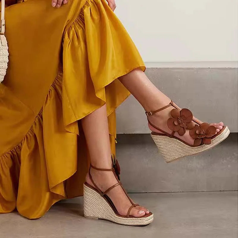 Flower Square Toe High-Heeled Shoes for Women, Slope Heels, Summer Gold One-Piece Sandals High-End Grass Woven Sandals for Women