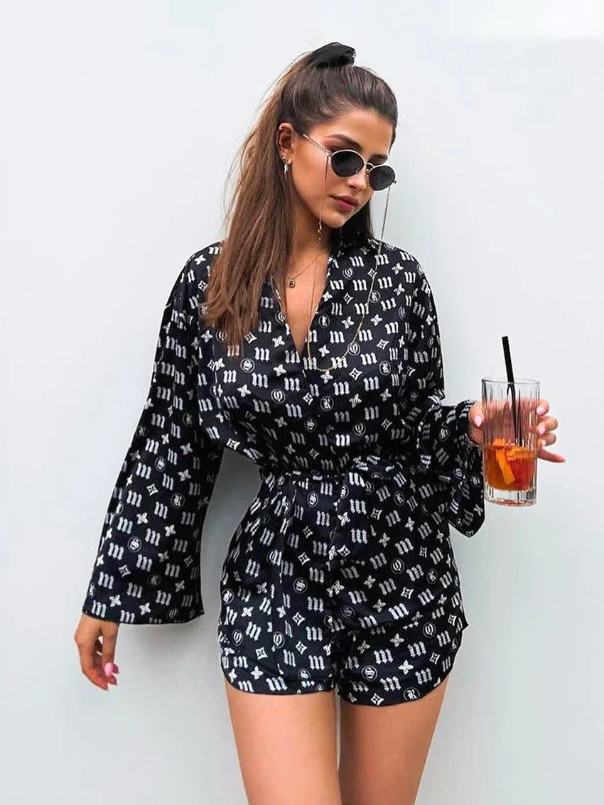 Marthaqiqi Fashion Ladies Nightgowns Suit Turn-Down Collar Robe Lace Up Pajama Long Sleeve Sleepwear Shorts Printing Nightie Set