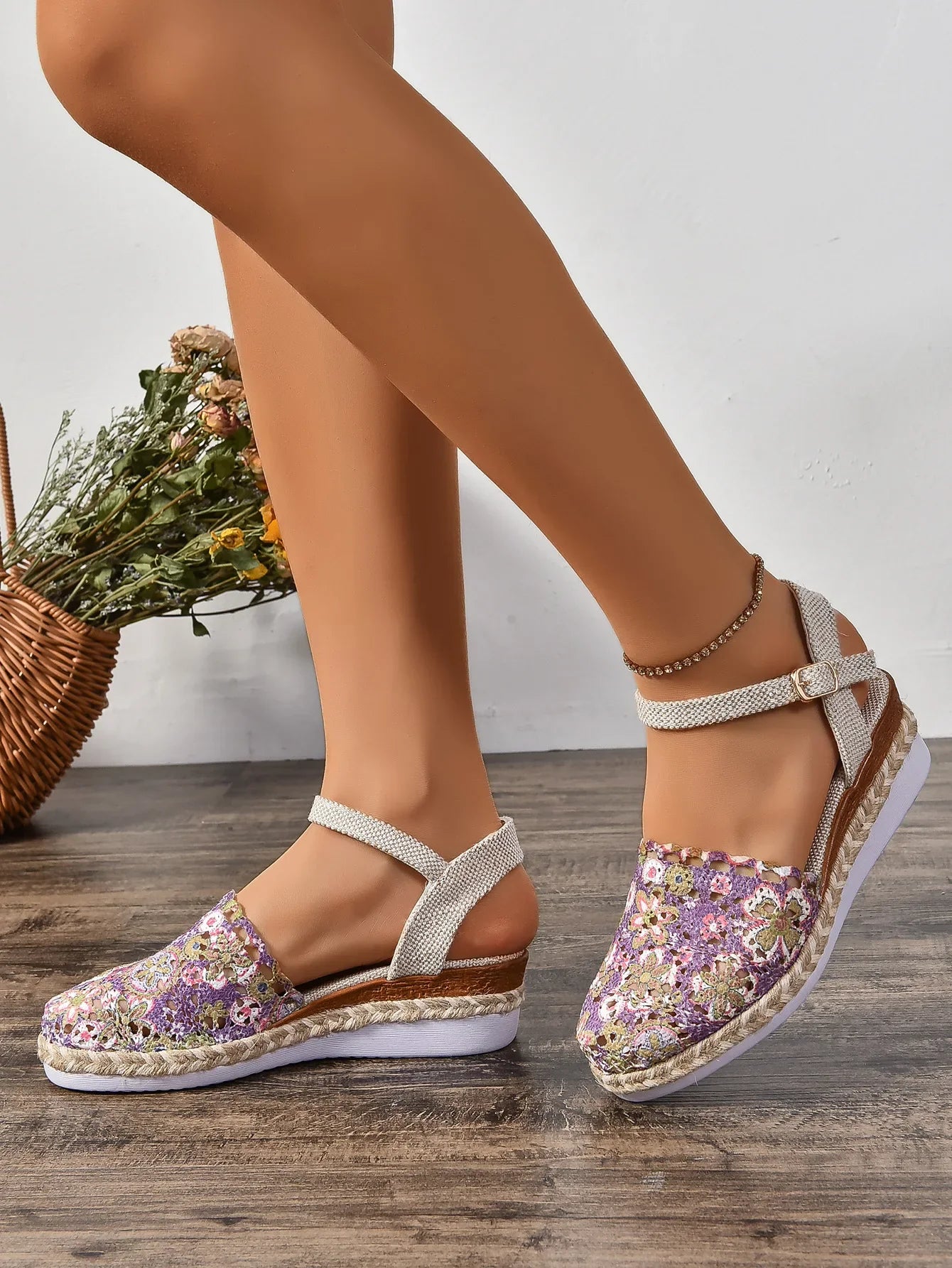 Hollow Fabric Roman Shoes Summer Travel Round Head Wedge Toe Fashion Sandals Comfortable Thick-sole Women's Shoes 2026