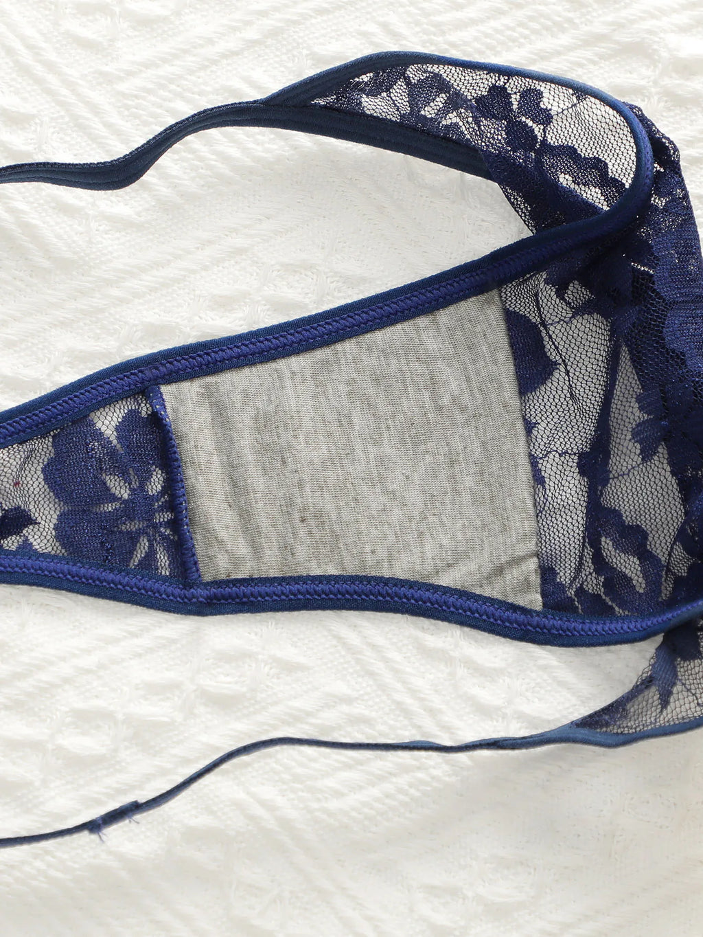 3-Pack Multi-Color Lace Thong Low-Waist Seamless Hollow Easy Wash Quick Dry Comfortable Fitting Underwear C305