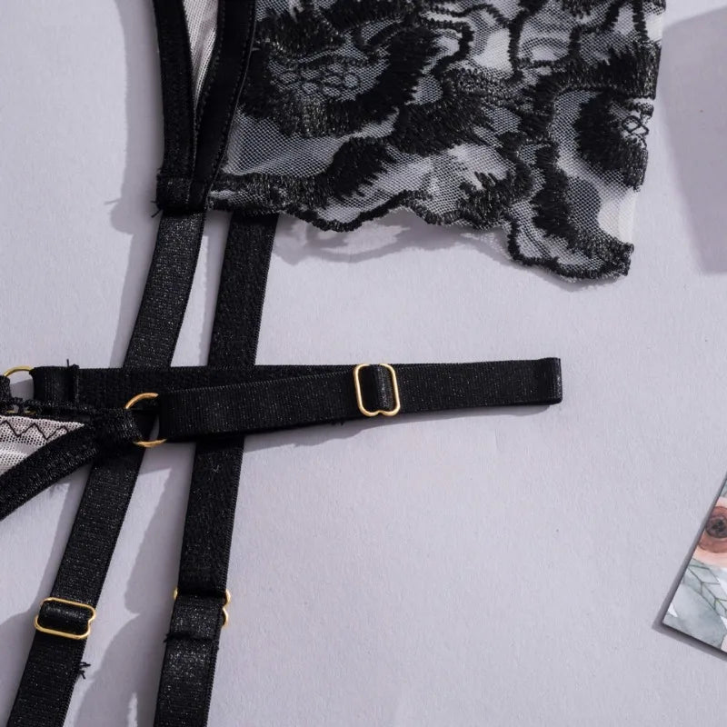 Toucheart Sexy Lingerie Set Mesh Lace Patchwork Sexy Underwear with Ring Waist Seal Women's Underwear Exotic Style Sexy Suit New
