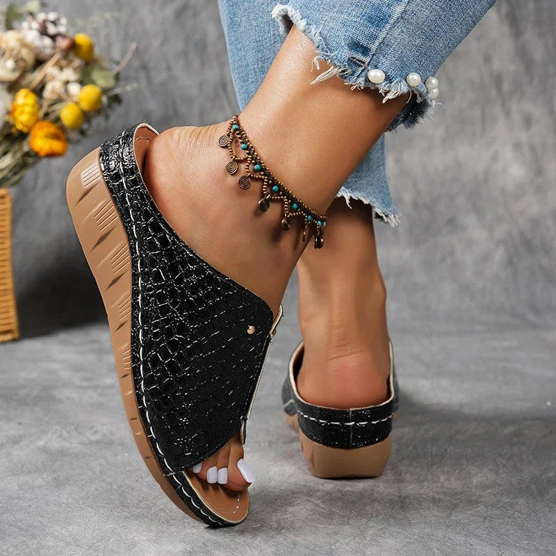 Gold Snake Pattern Wedges Sandals Women Lightweight Thick Sole Platform Slippers Woman Plus Size Non Slip Beach Sandalias Mujer