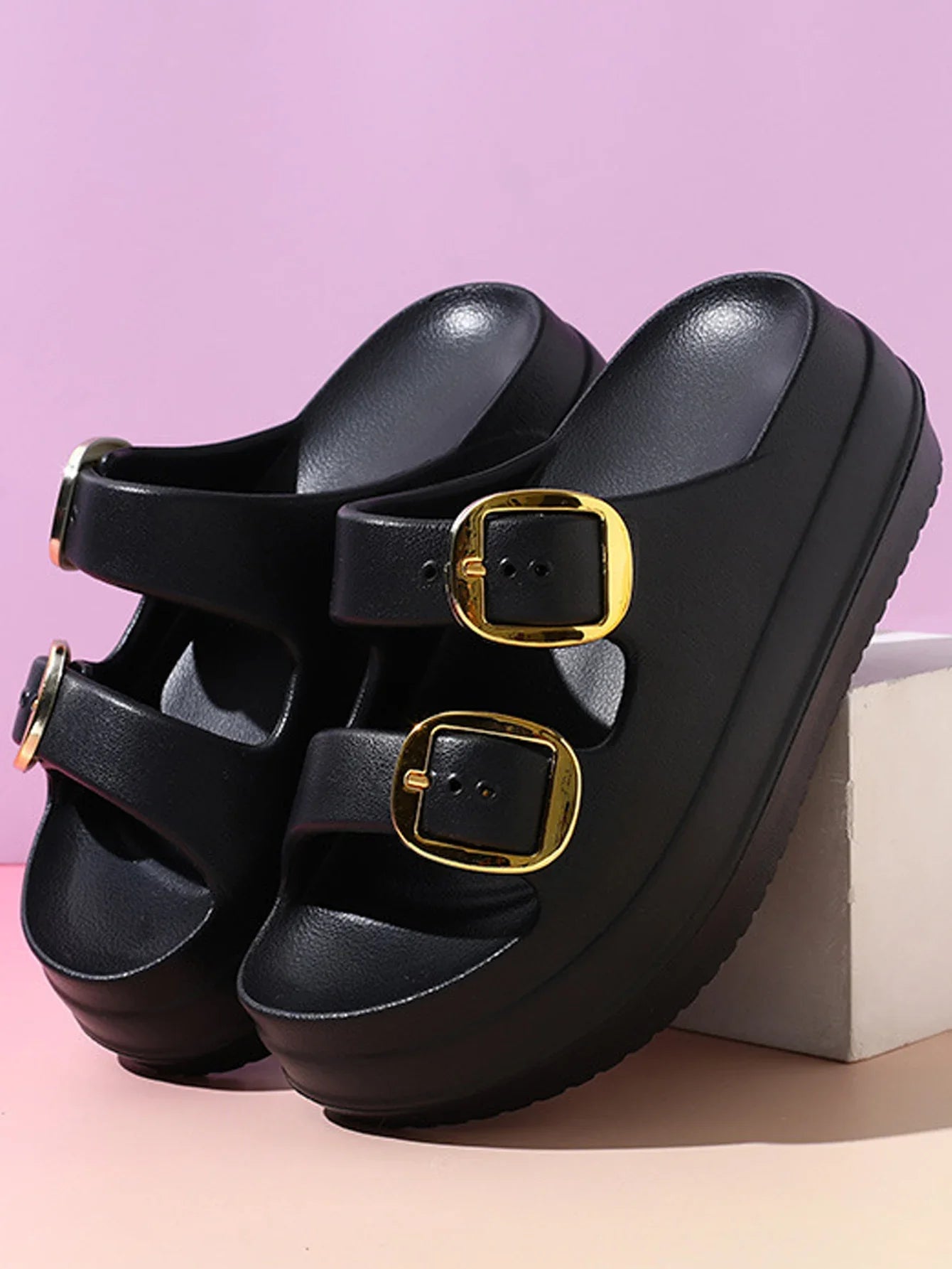 Women's Slippers Solid Color One Line  Thick Soles Anti Slip and Wear-resistant Fashionable Simple Indoor Outdoor Beach Sandals
