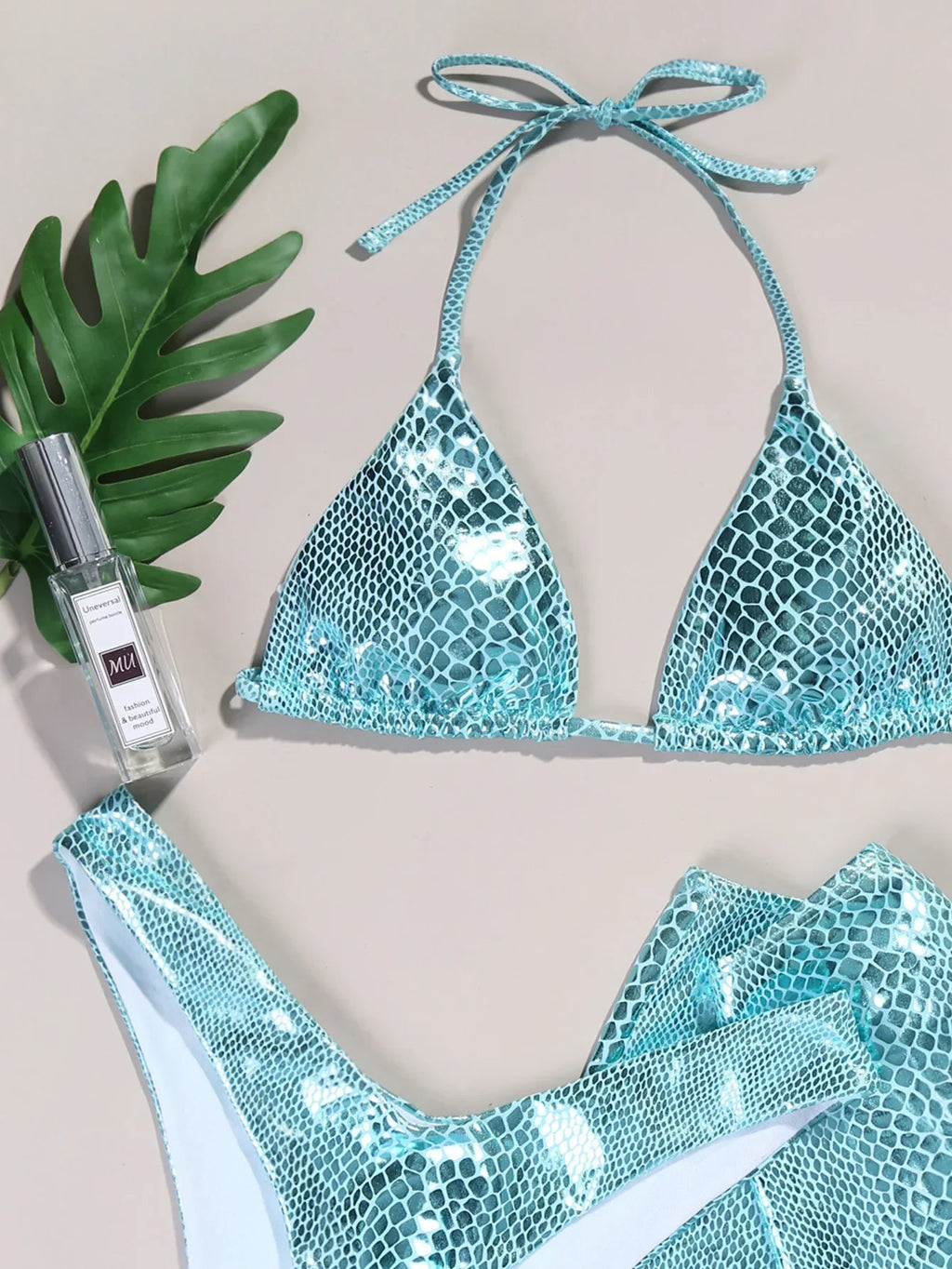 Sexy Swimsuits Women Halter Bikini Lace Up Green Snakeskin Print Pleate Skirts 3 Piece Swimwear Beach Bathing Suit Swimming Suit
