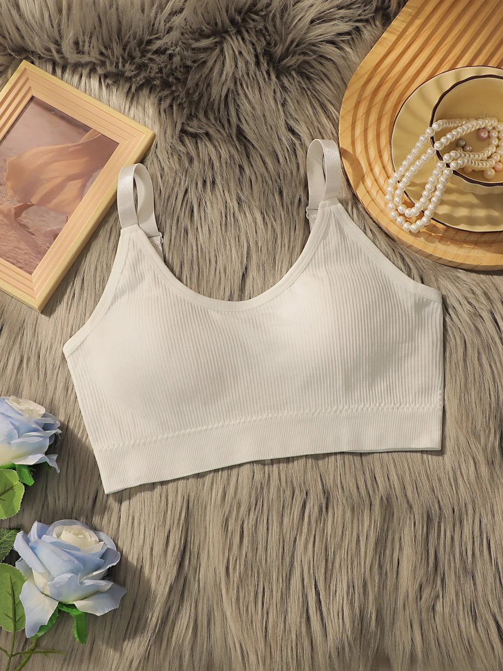 Women Ribbed U-Neck Cami Bra Adjustable Strap Padded Sports Bra Seamless Wireless Yoga Tank Top Comfort Daily Layering Lingerie