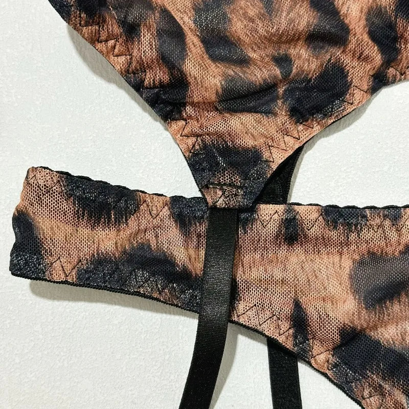 Toucheart Erotic Lingerie Leopard Print 5-piece Set with Gloves and Stockings Tie-dye Printed Sexy Hot Lingerie Suit for Women