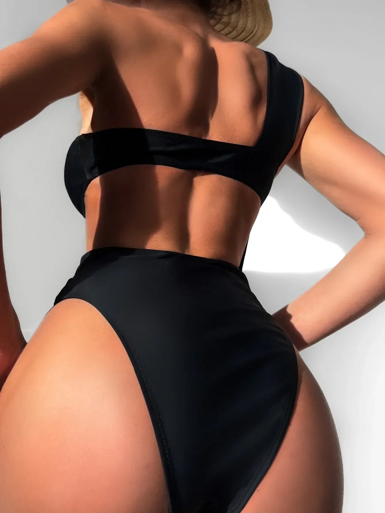 Sexy One Shoulder Swimsuit Woman 2024 Solid Black Hollow Out Buckle One Piece Swimwear Beach Bathing Suit Backless Monokini