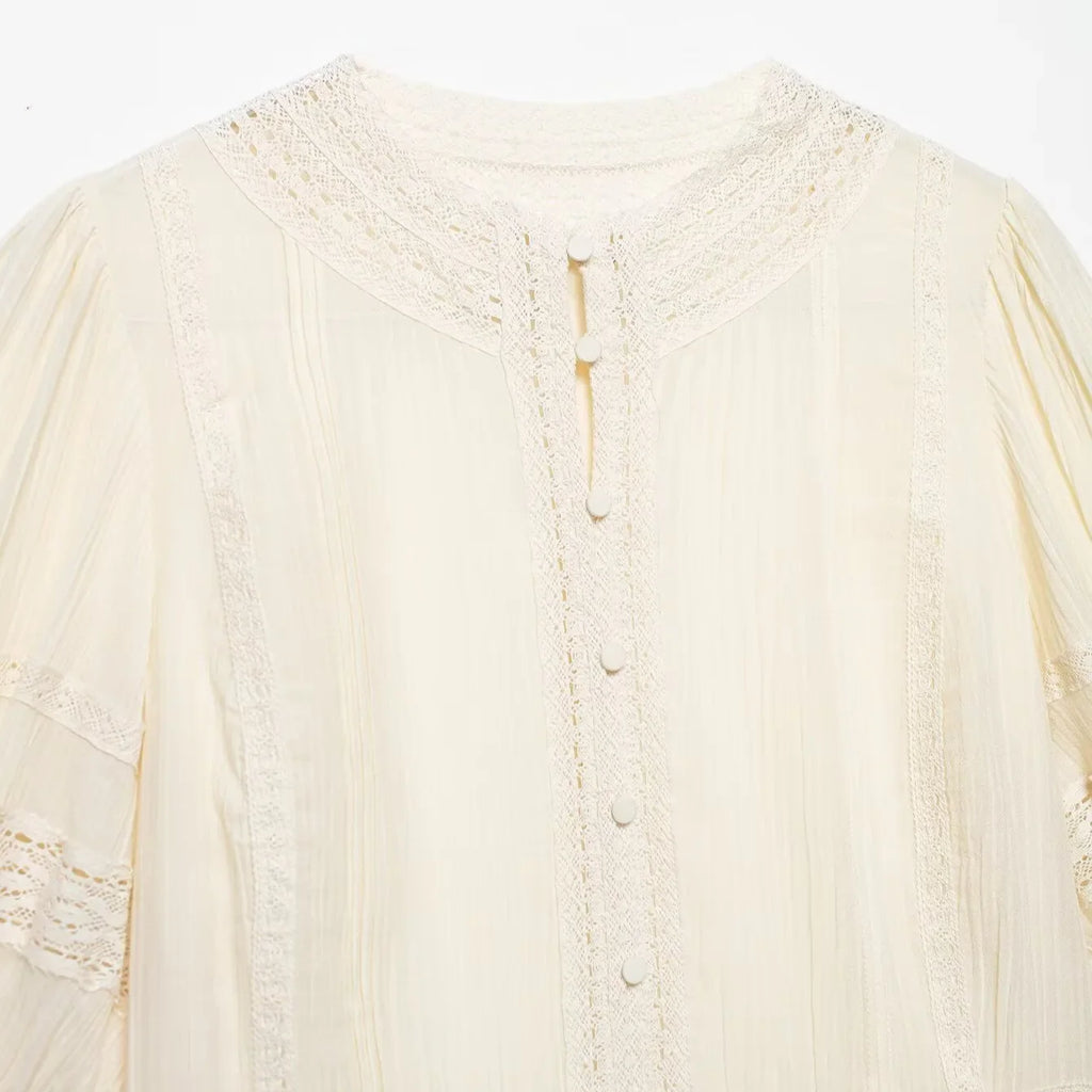 Women's Fashion Lace Romantic Style Shirt Women White Lace Trim Puff Sleeve Neck Button Front Casual Shirt For Daily Wear RJWE