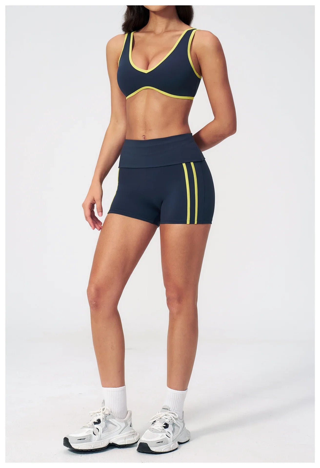 Tight Color Contrast Yoga Suit 2 Pieces Women V Neck Sports Bra Pleate High Waist Shorts Gym Running Fitness Suits Tracksuit