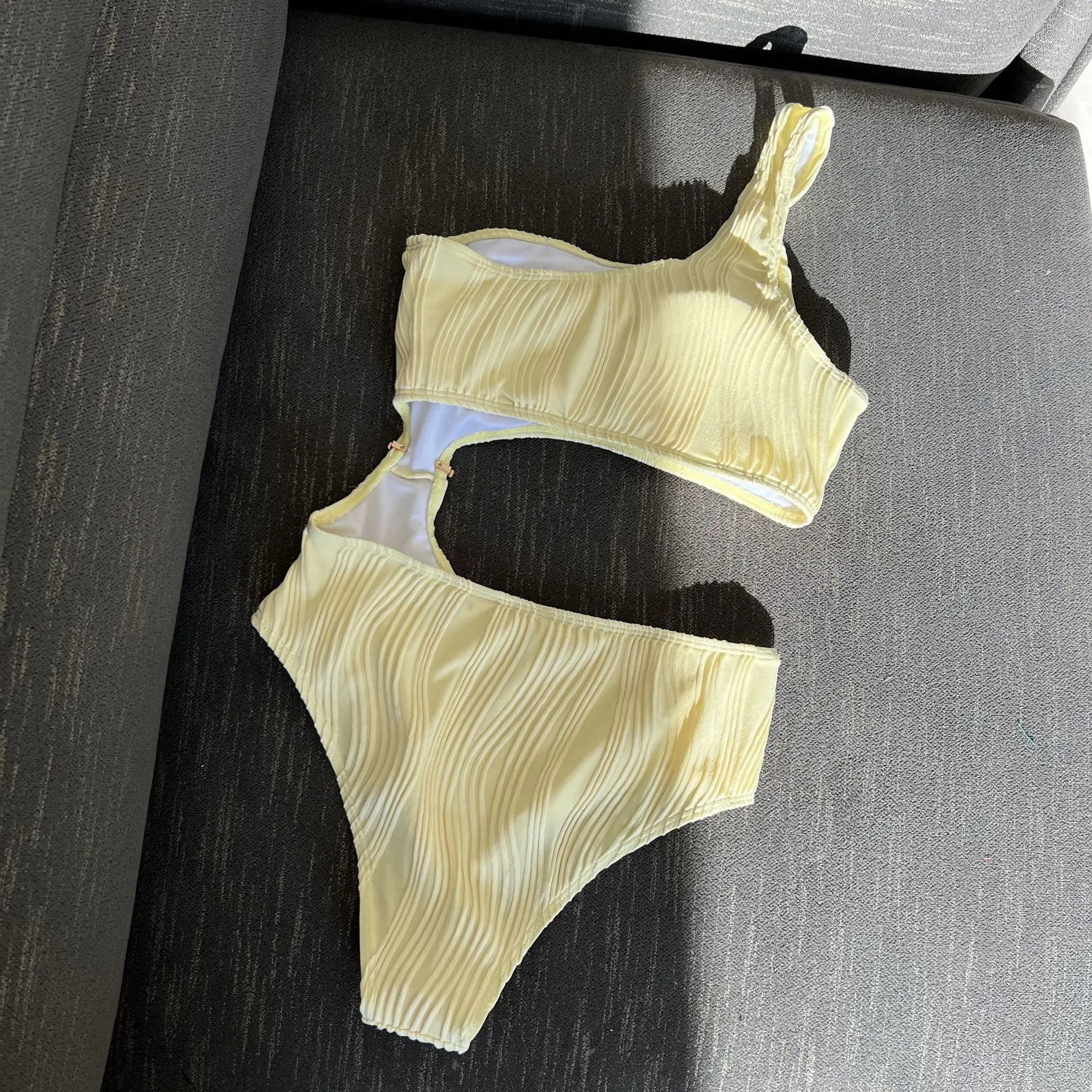 Wrinkled Asymmetric One Shoulder Female Swimwear One Piece Swimsuit Women Monokini Bather High Cut Out Bathing Suit Swim Lady