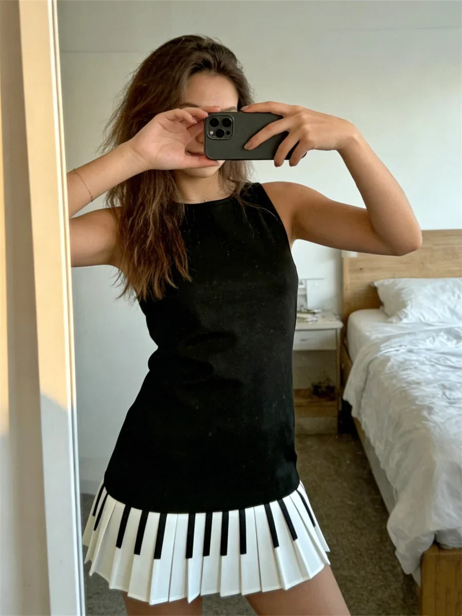 2026 Summer Women's Tank Dress Summer Crew Neck Sleeveless Patchwork Pleated Mini DressCasual Punk Streetwear