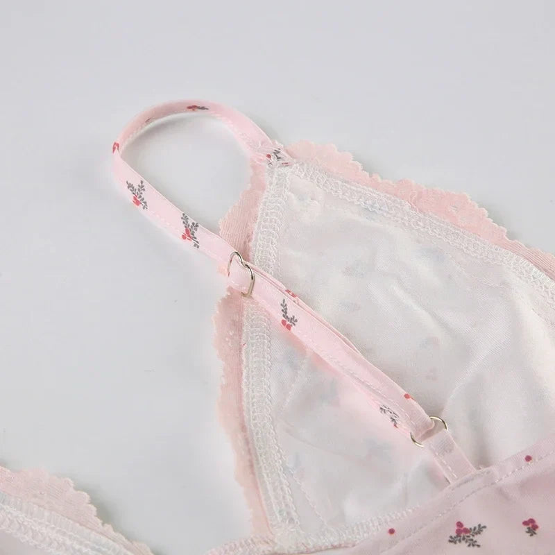 Cute Pink Floral Lace Patchwork Two-piece Pajamas Set for Women Sleepwear Sleeveless Camisoles and Slim Shorts Loungewear