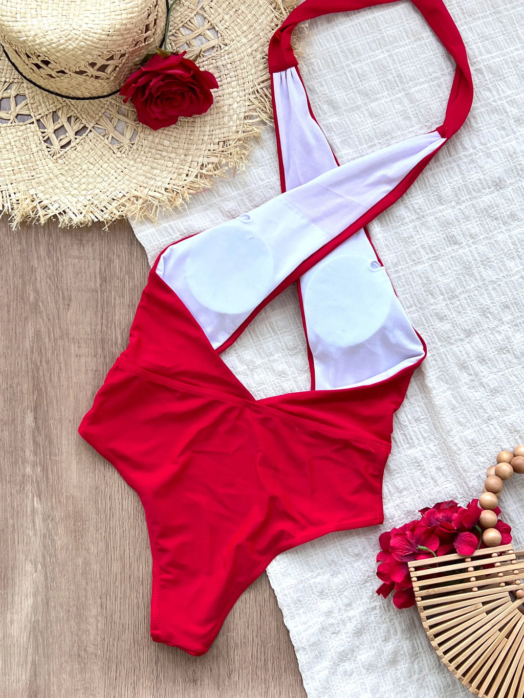2025 Summer Trend Holiday Female Clothes New Sexy Cut Out Backless Bikini Set Women Solid Halter Bikini Ladies Strappy Beachwear
