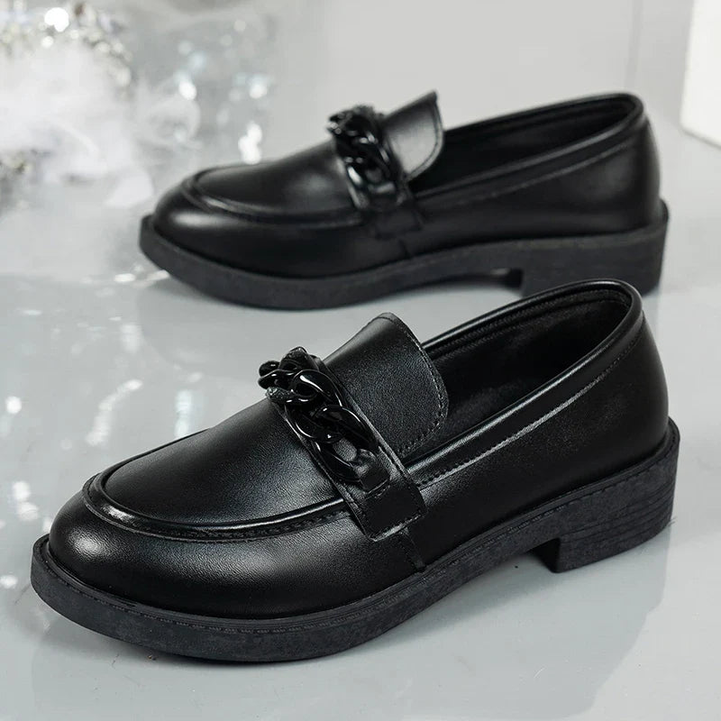 Chain Decor Patent Leather Women's Loafers Comfortable Slip On Med Heel Student Shoes Woman Plus Size Point Toe Oxford Shoes 42