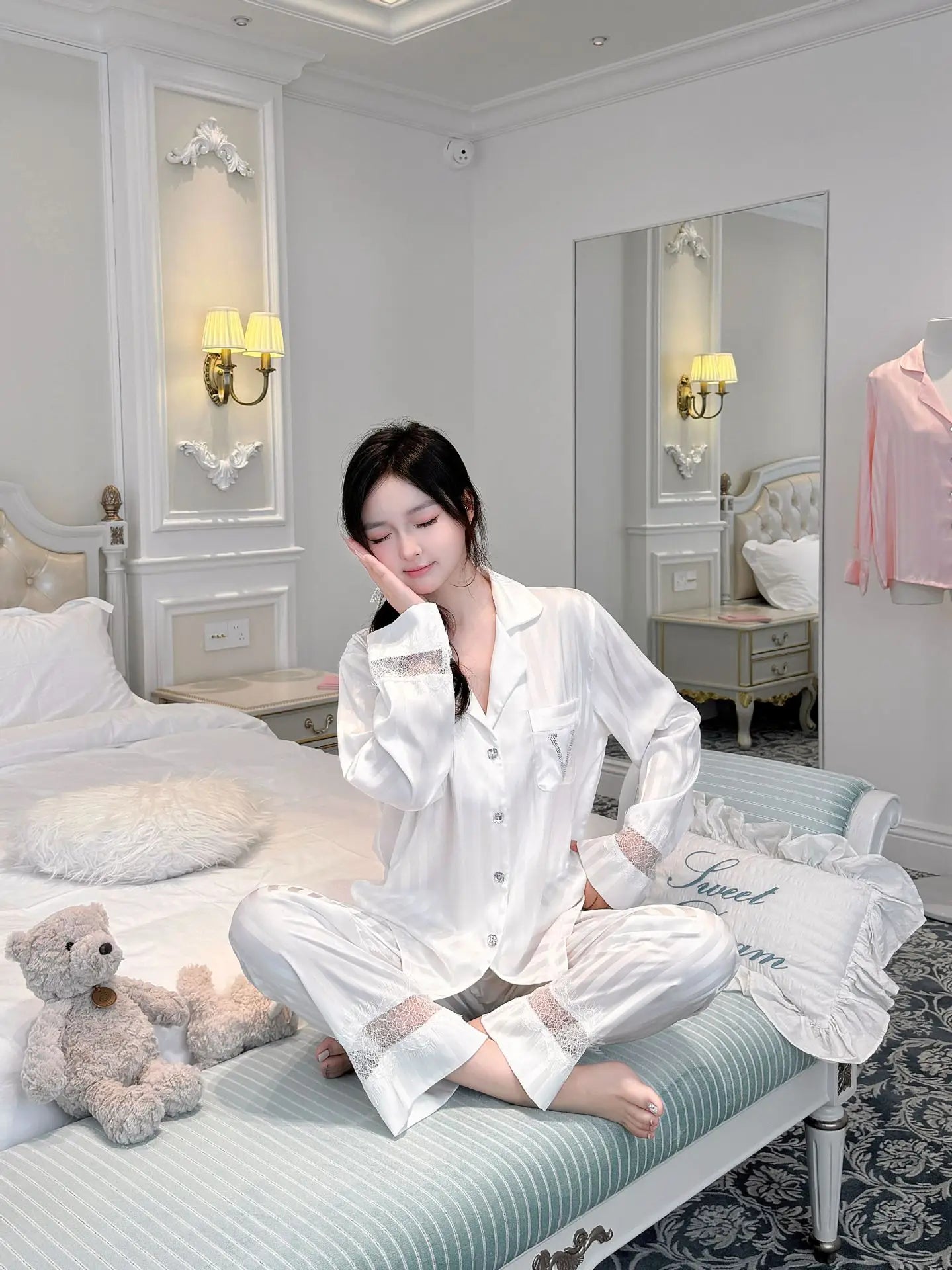 Lace splicing light luxury pajamas for women long-sleeved ice silk silk early spring comfortable home wear set
