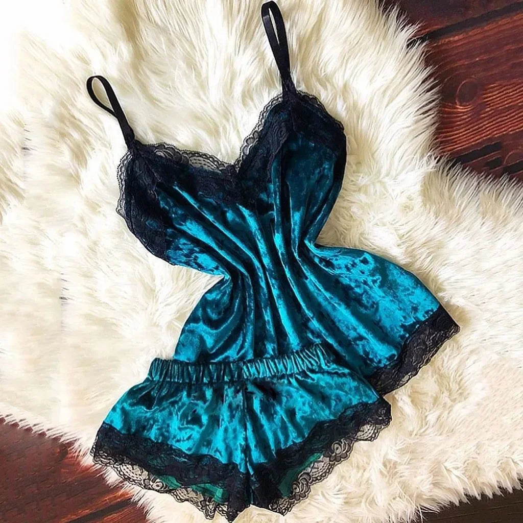 Summer Velvet Pyjamas Set for Women Sleepwear Sleeveless Straps Nightwear Lace Trim Cami Top and Shorts Sets Sexy Lingerie