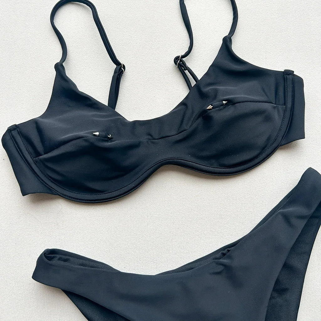 2026 New Women's Underwire Bikini Set Solid Color Strappy Swimsuit Rivet Decor Micro Bikini Sexy Backless Bathing Suit Beachwear