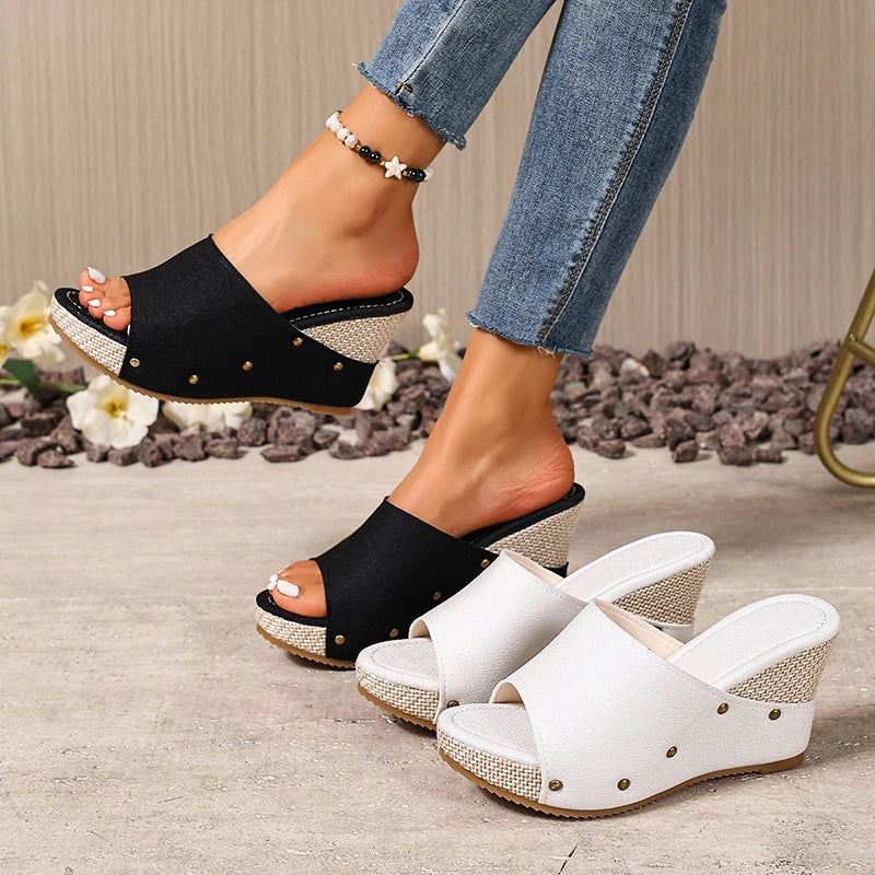 Women's Wedge High Heel Sandals Summer Rivets Chunky Platform Slippers Women Plus Size 43 Peep Toe Thick Sole Sandles Woman