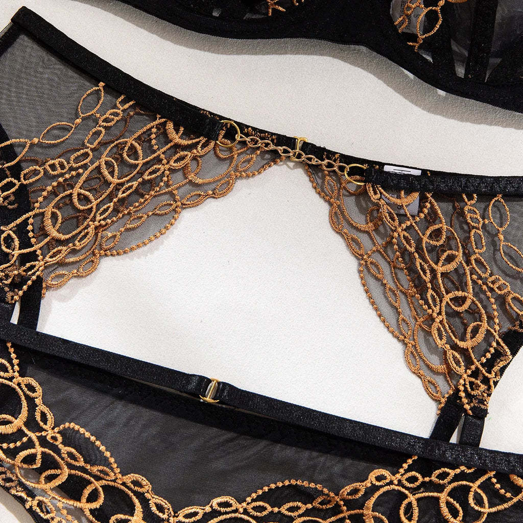 Toucheart4PCS Lace Golden Embroidery Sexy Underwear Set Slim Exposed Navel See-through Hollow Out Interesting Steelring Bralette