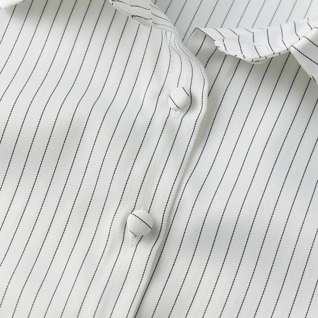 Women Button Down Slim Fit Striped Shirt Fashionable Summer Short Sleeve Turn Down Collar Tops for Casual Daily Wear