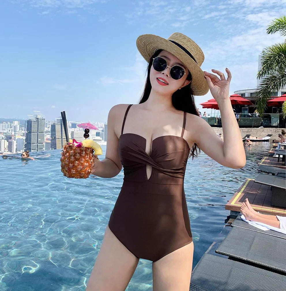 New One-piece Swimsuit Women Japan and South Korea Twist Bag Sexy Big Breasts Gathered Swimsuit