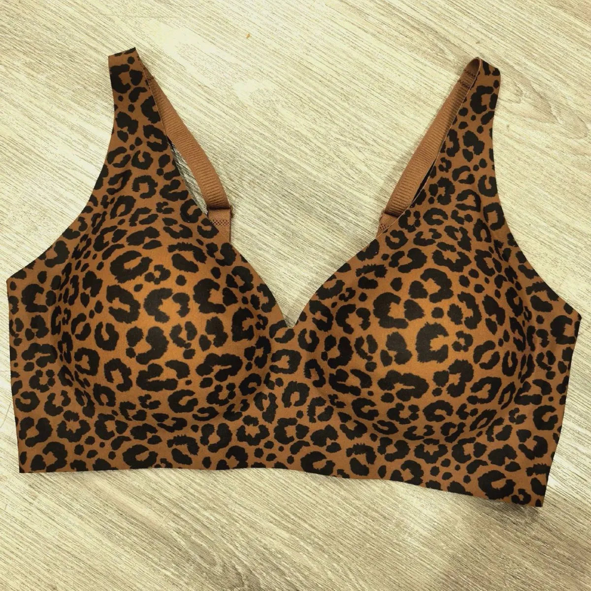 Women's Leopard Print Push-Up Seamless Bra Wire-Free Triangle Cup with Medium Mold Underwear Sexy and Comfortable Push-Up