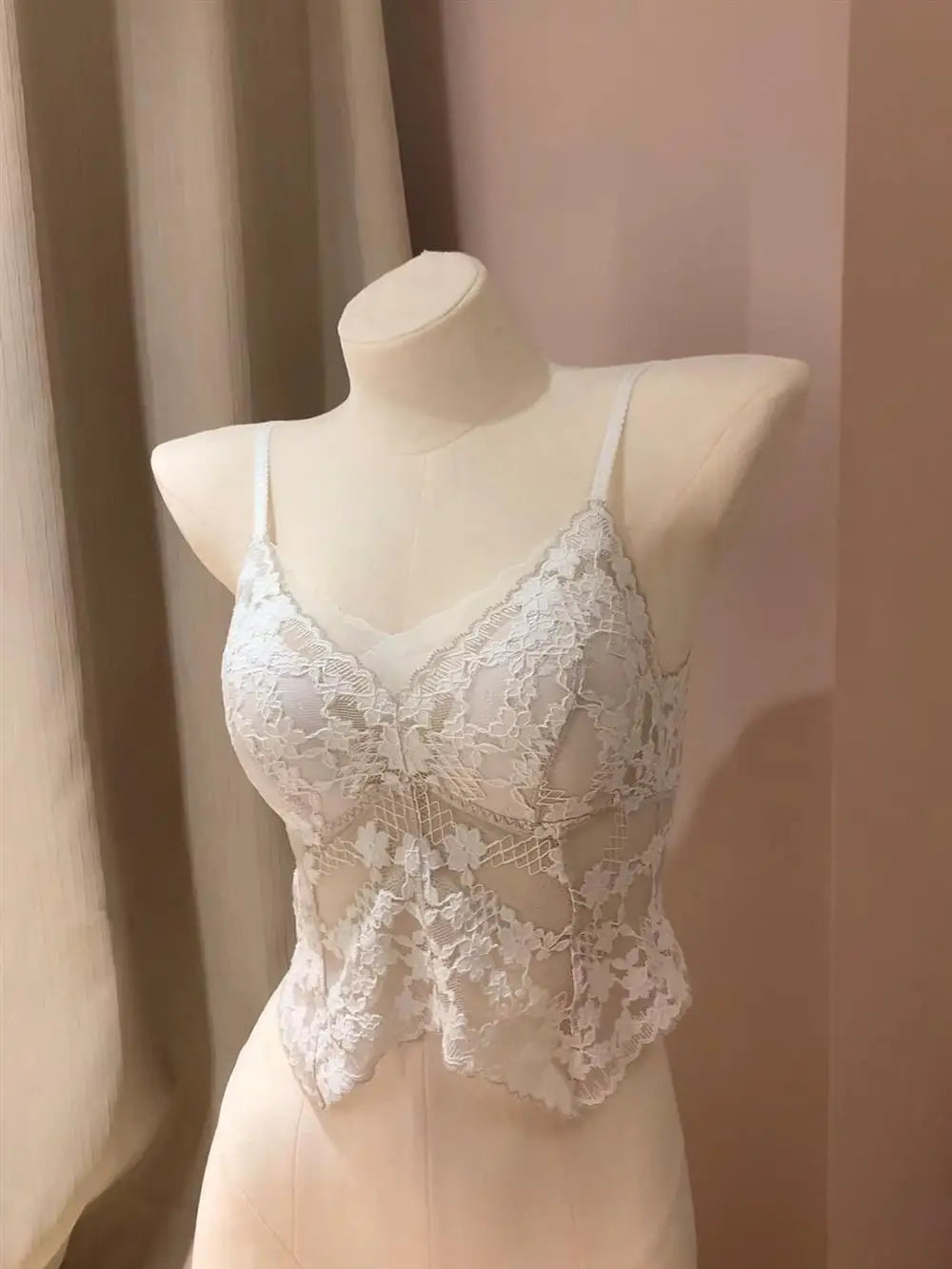 Sexy French Lace Halter Bra for Summer Wireless Crinkle Free Bralette for Small Bust Beautiful Back Lingerie Set S-XL MOYISU BC
