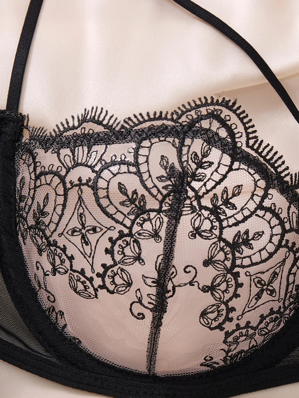 2-piece Black sexy lingerie set, an experience of daily intimate life that is both pure and exudes allure ZA824057