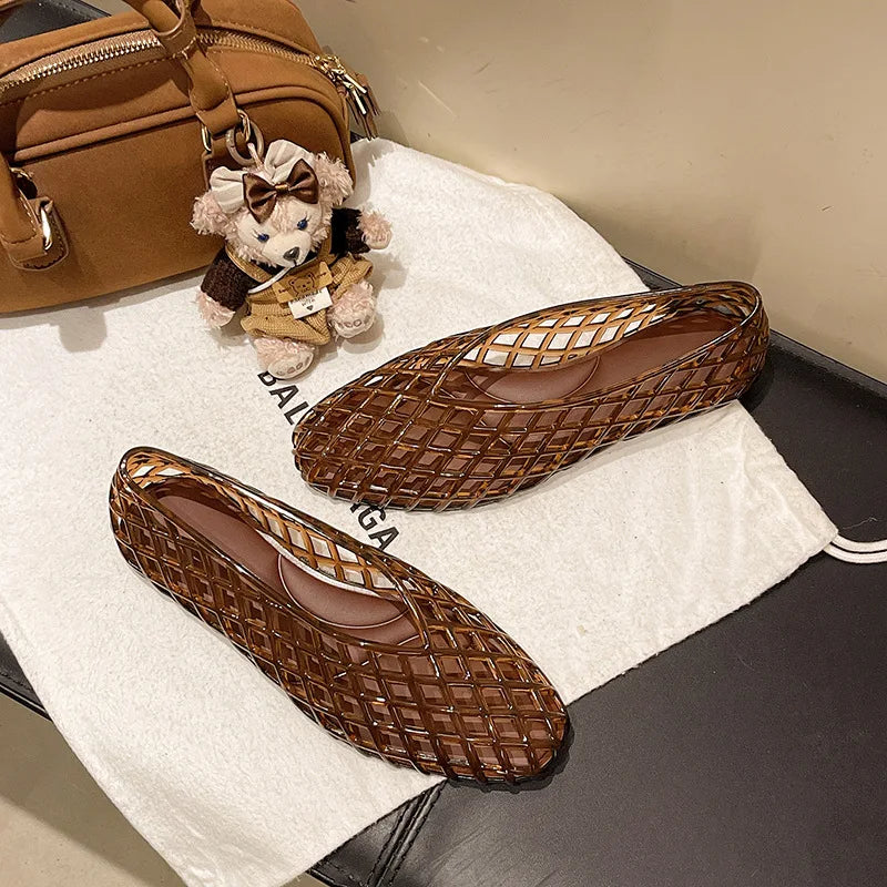 Women Crystal Jelly Shoes Girls Fashion Summer Flats Sandals V-mouth Slip-on Style Soft Sole Girls Daily Walking Driving Flats