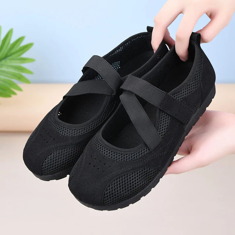 Women's Casual Comfortable Breathable Openwork Mesh Flat Sandals Thin Sole Fashionable Versatile Women's Shoes