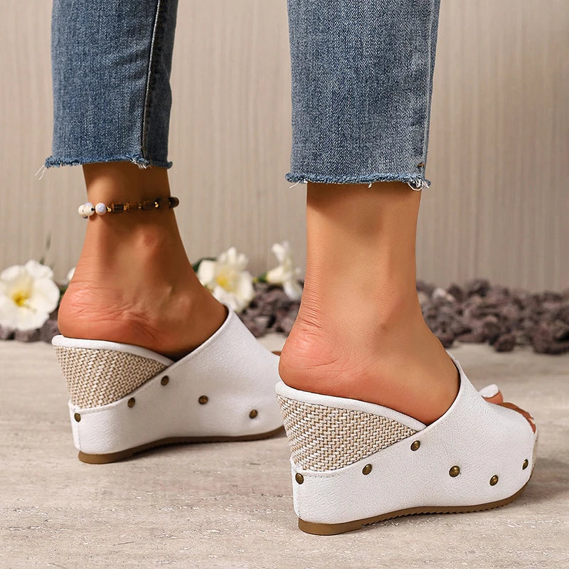 Women's Wedge High Heel Sandals Summer Rivets Chunky Platform Slippers Women Plus Size 43 Peep Toe Thick Sole Sandles Woman