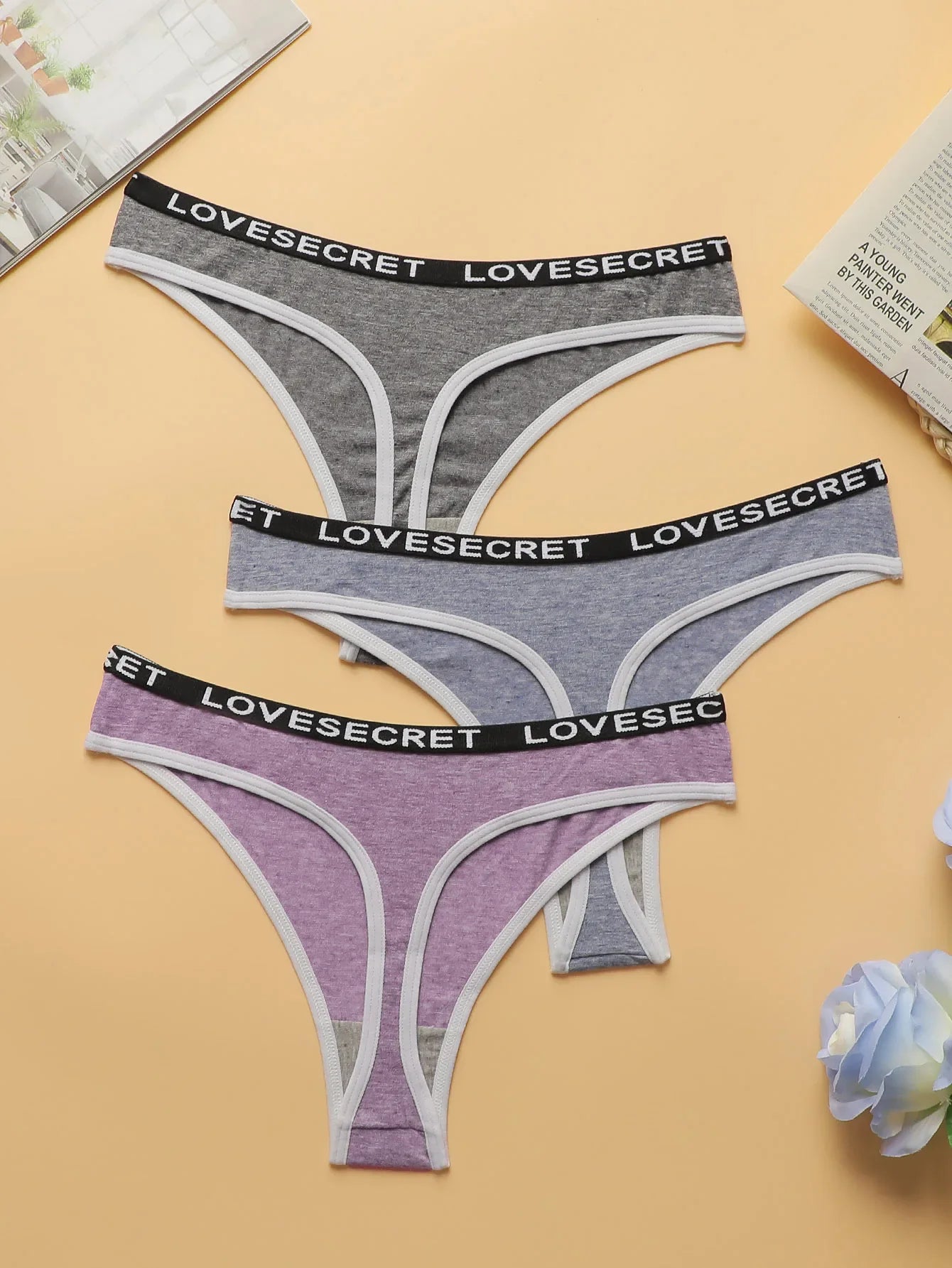 3-piece set of multi-color solid color letter with thong seamless interior antibacterial easy to wash and dry underwear C812